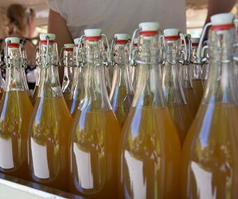 For large scale events we freshly batch cocktails in our production unit to ensure that your guests don't have to queue waiting for their cocktails.