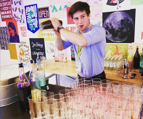 Mint Events further develops our bartender teams in order for them to work as cocktail bartenders at events